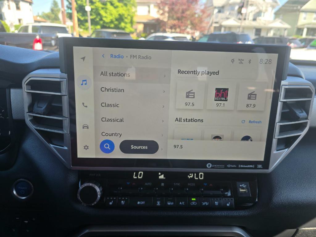2023 Toyota Tundra Image 9