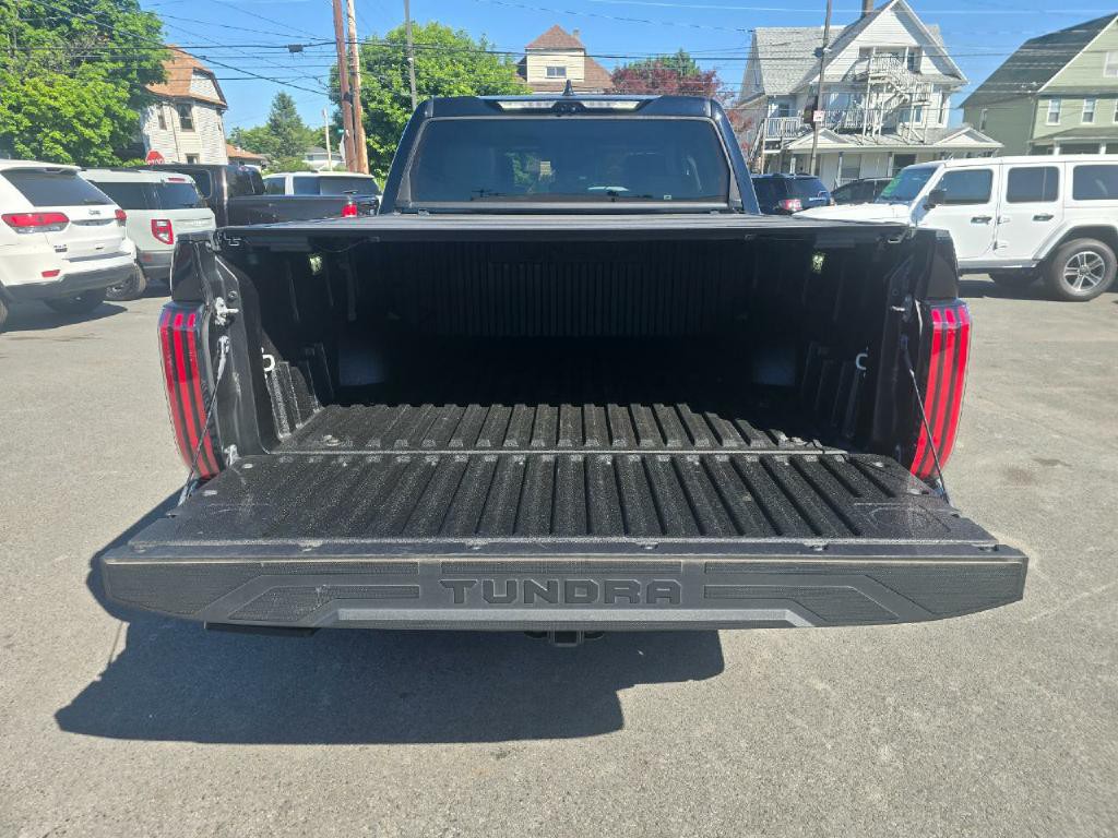 2023 Toyota Tundra Image 17