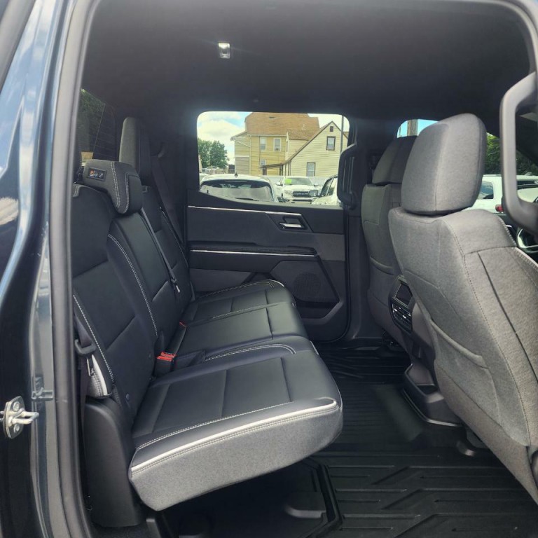 2026 GMC Sierra Image 12