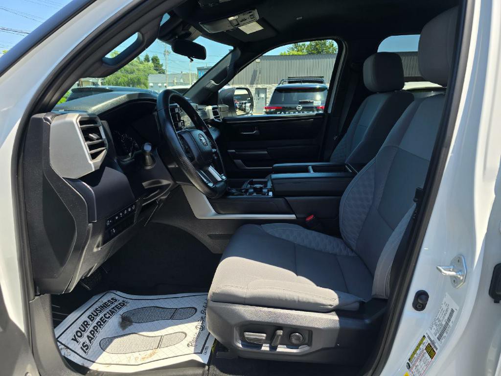 2025 Toyota Tundra Image 12