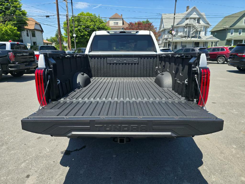 2025 Toyota Tundra Image 17