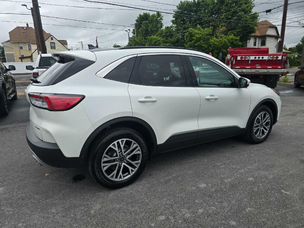 2022 Ford Escape Image 5