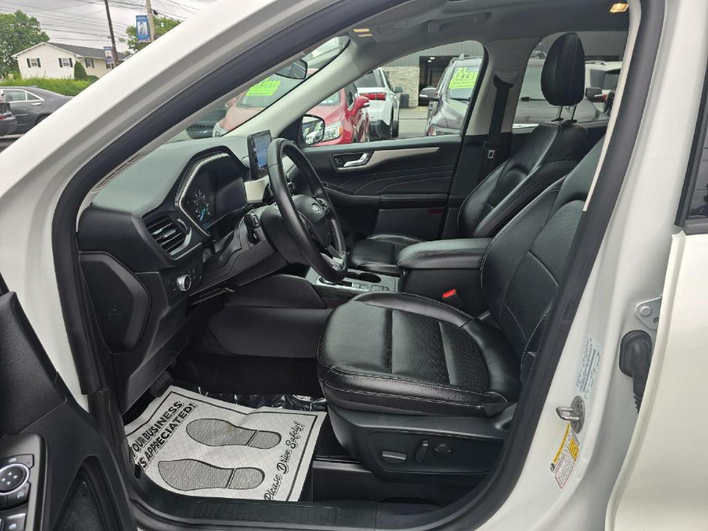 2022 Ford Escape Image 13