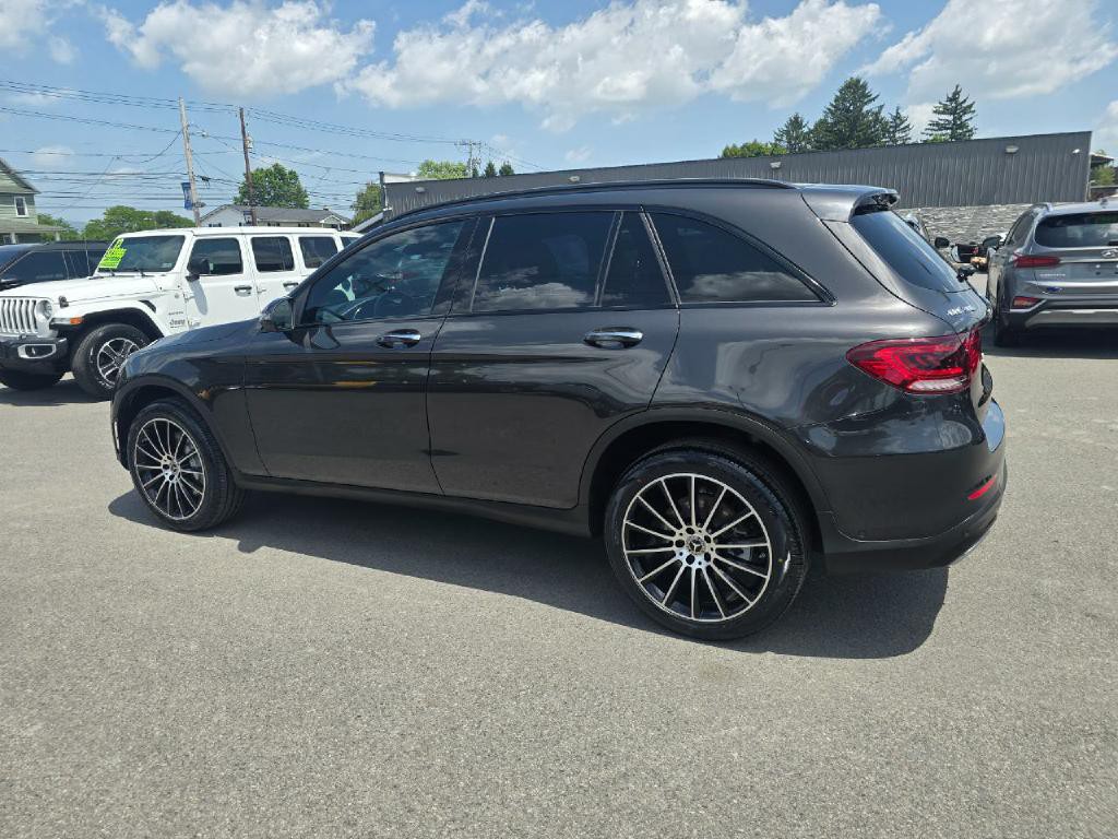 2022 Mercedes-Benz GLC-Class Image 4