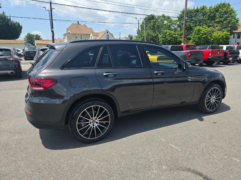 2022 Mercedes-Benz GLC-Class Image 5