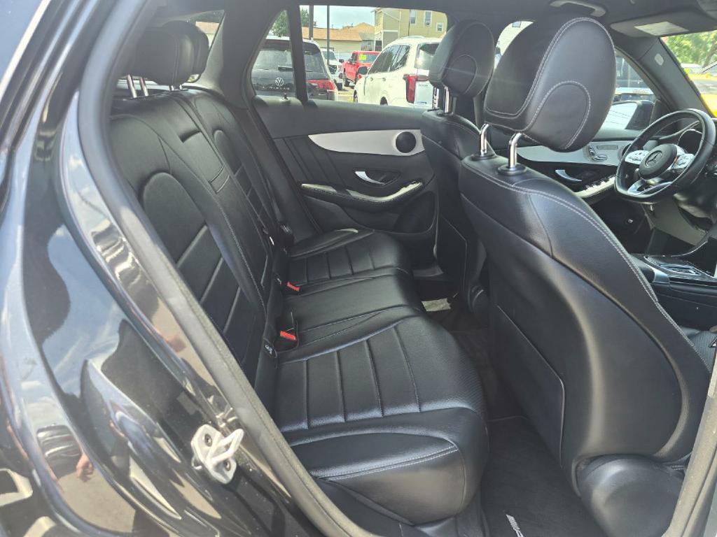 2022 Mercedes-Benz GLC-Class Image 14