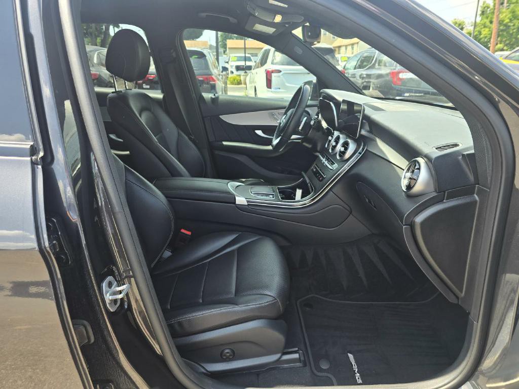 2022 Mercedes-Benz GLC-Class Image 15