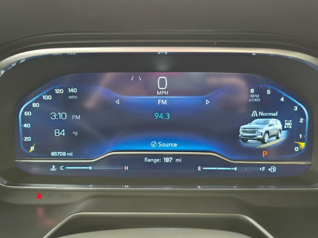 2023 Chevrolet Suburban Image 8