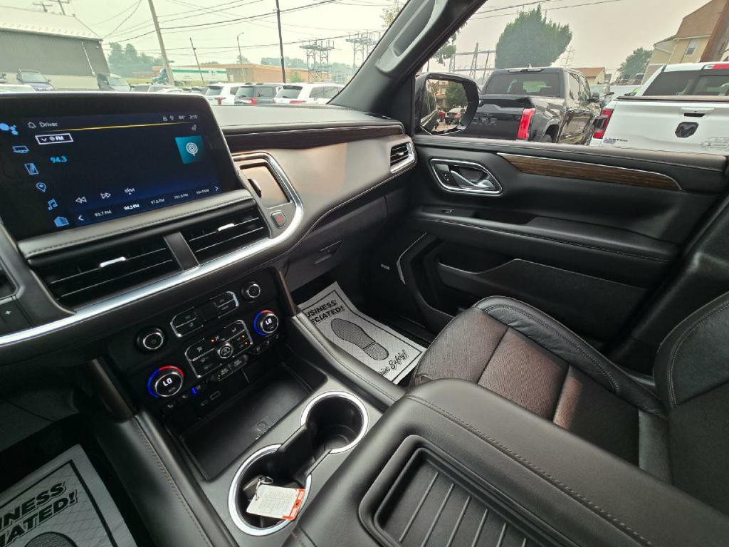 2023 Chevrolet Suburban Image 11