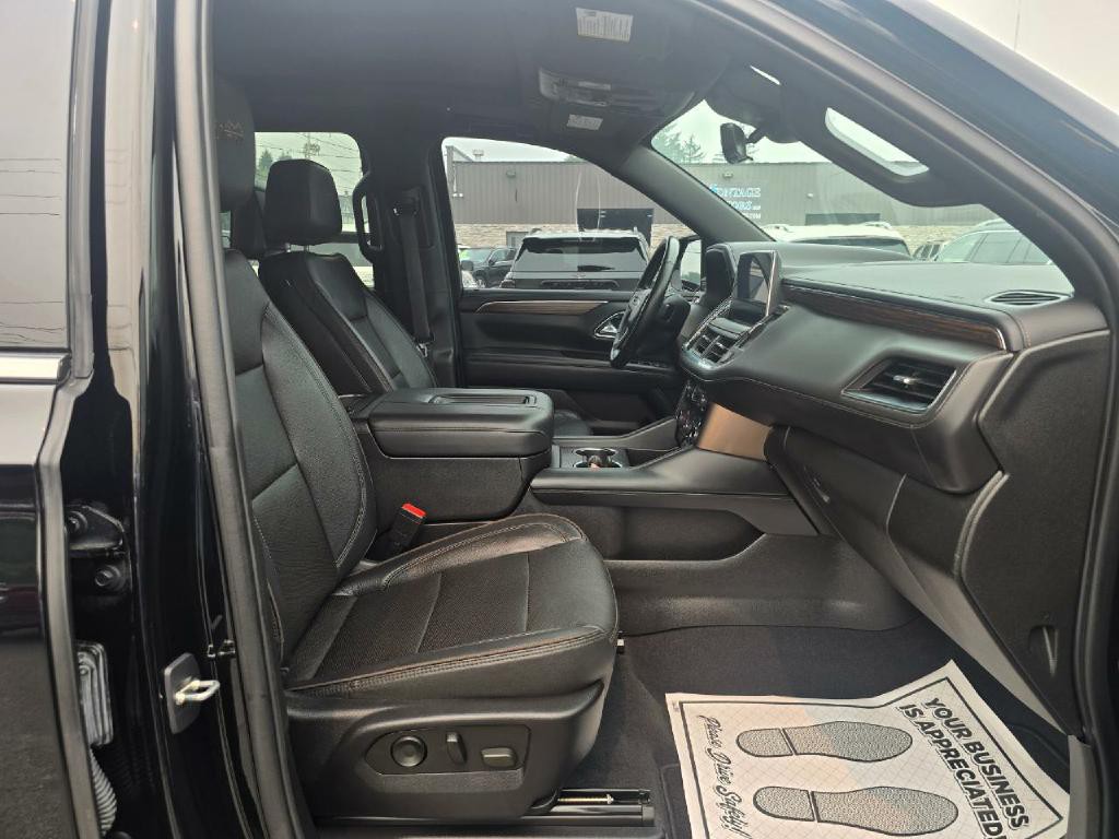 2023 Chevrolet Suburban Image 18
