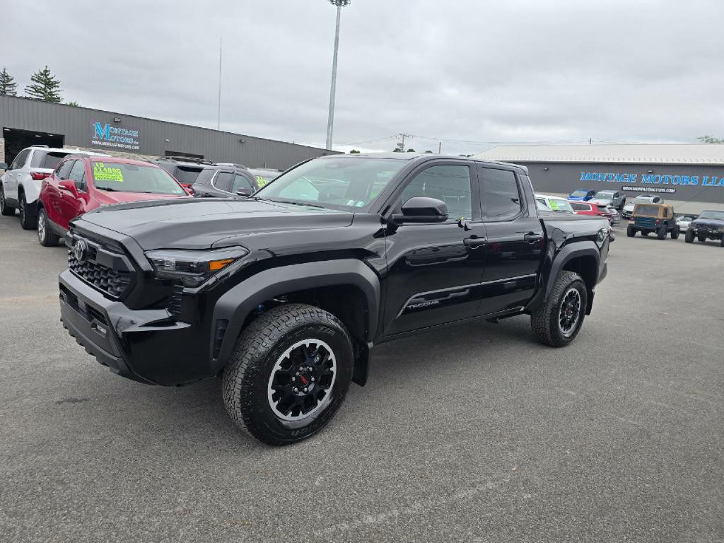 2025 Toyota Tacoma Image 3