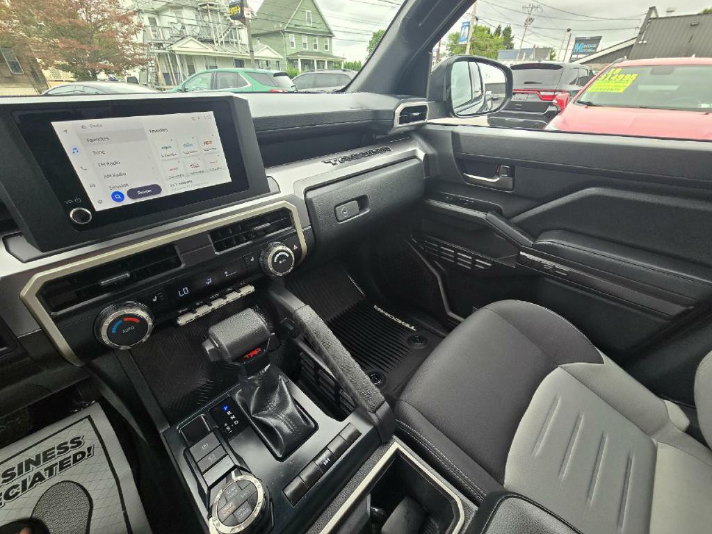 2025 Toyota Tacoma Image 11