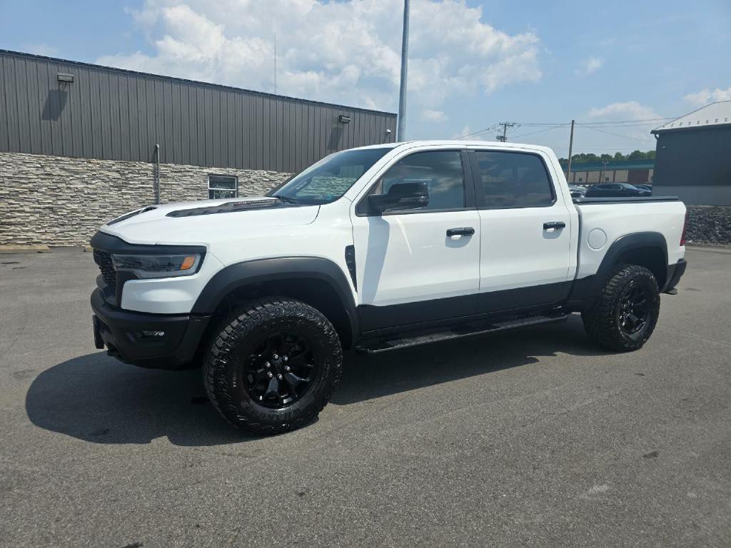 2025 RAM 1500 Image 3