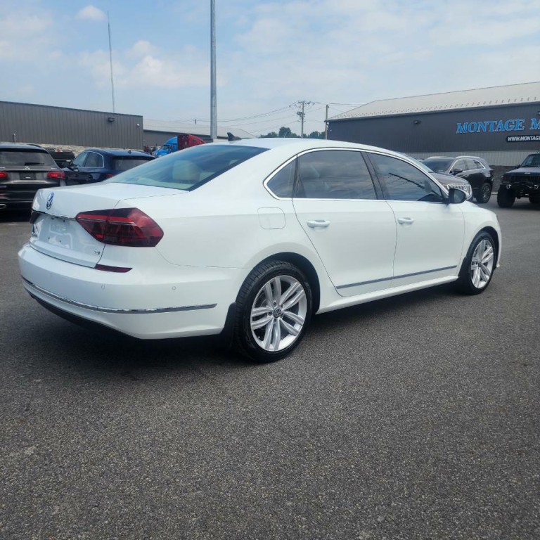 2017 Volkswagen Passat Image 5