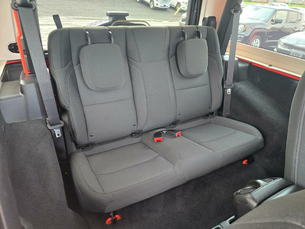 2019 Jeep Wrangler Image 15