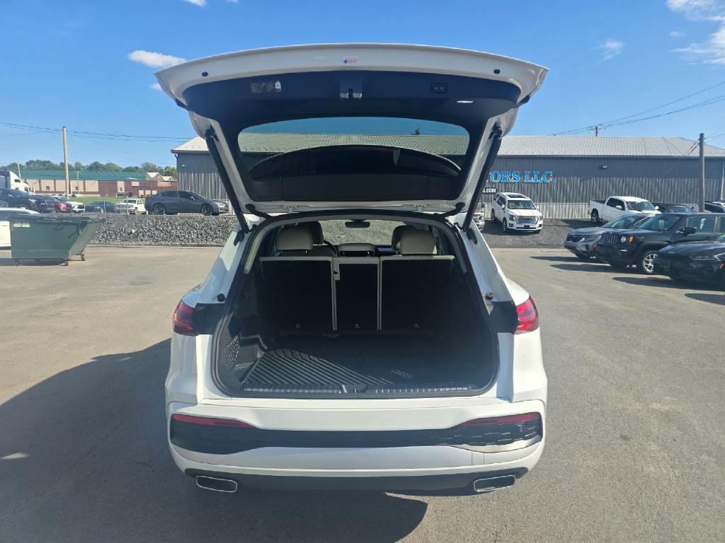 2025 Audi Q5 Image 19