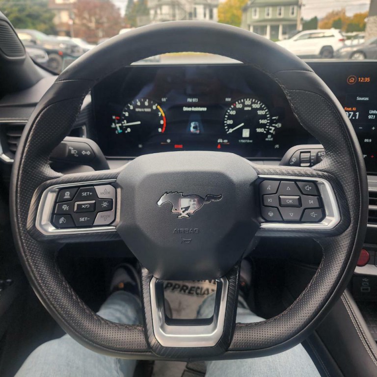 2024 Ford Mustang Image 7
