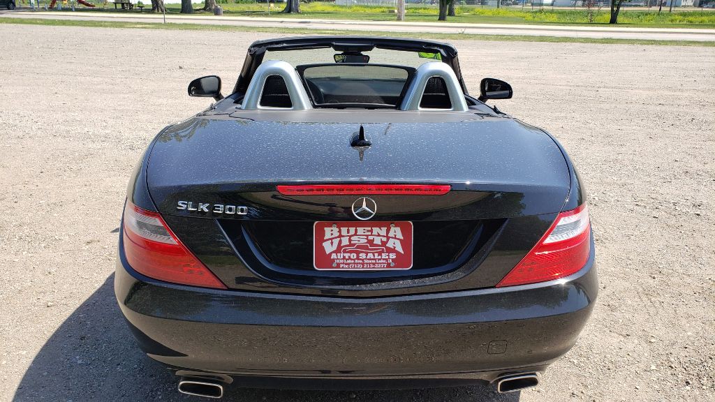 2016 Mercedes-Benz SLK-Class Image 8