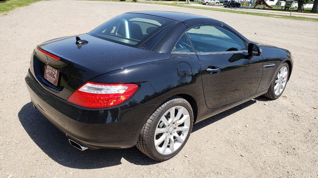 2016 Mercedes-Benz SLK-Class Image 9