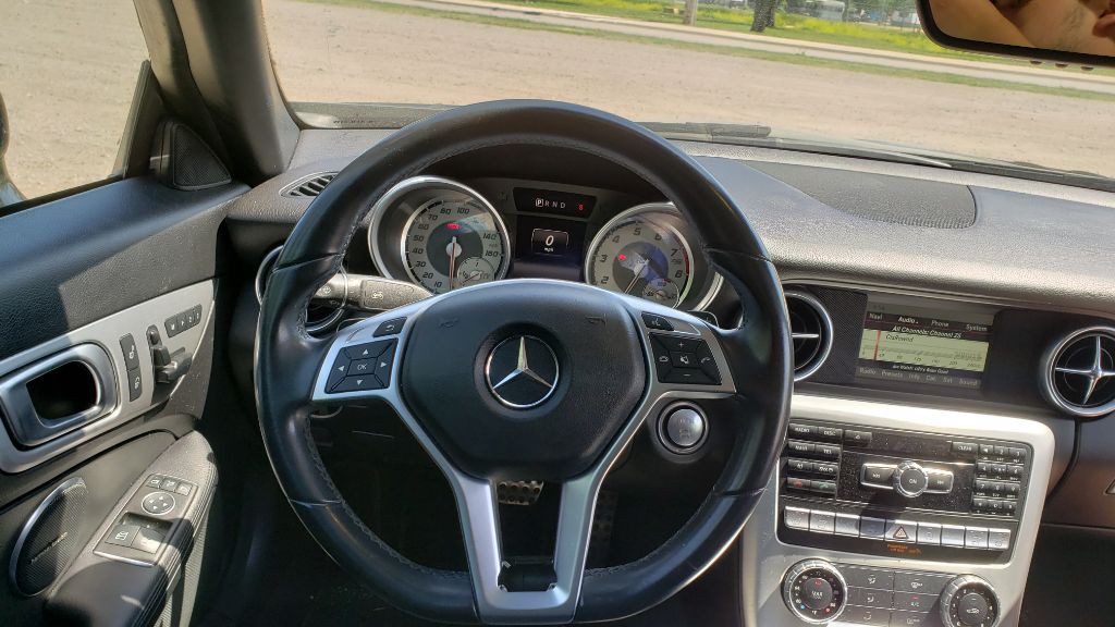 2016 Mercedes-Benz SLK-Class Image 21