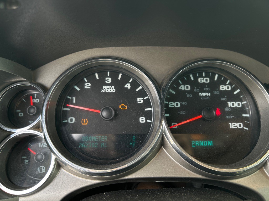 2013 Chevrolet Silverado 1500 Image 2