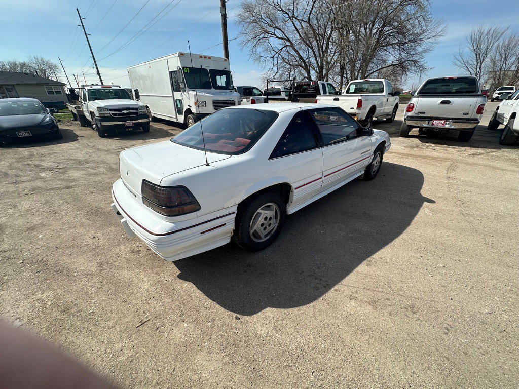 1992 Pontiac Grand Prix Image 5