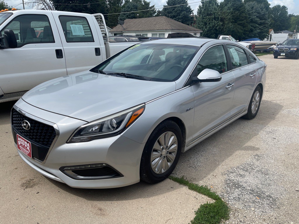 2017 Hyundai Sonata Image 1
