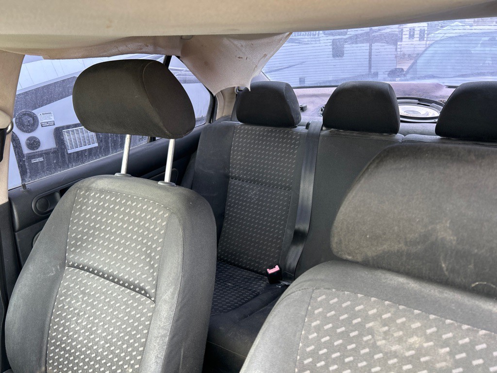 2001 Volkswagen Jetta Image 4