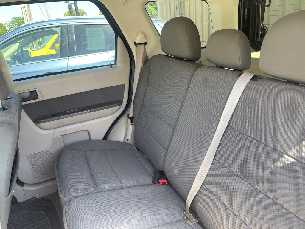 2010 Ford Escape Image 9