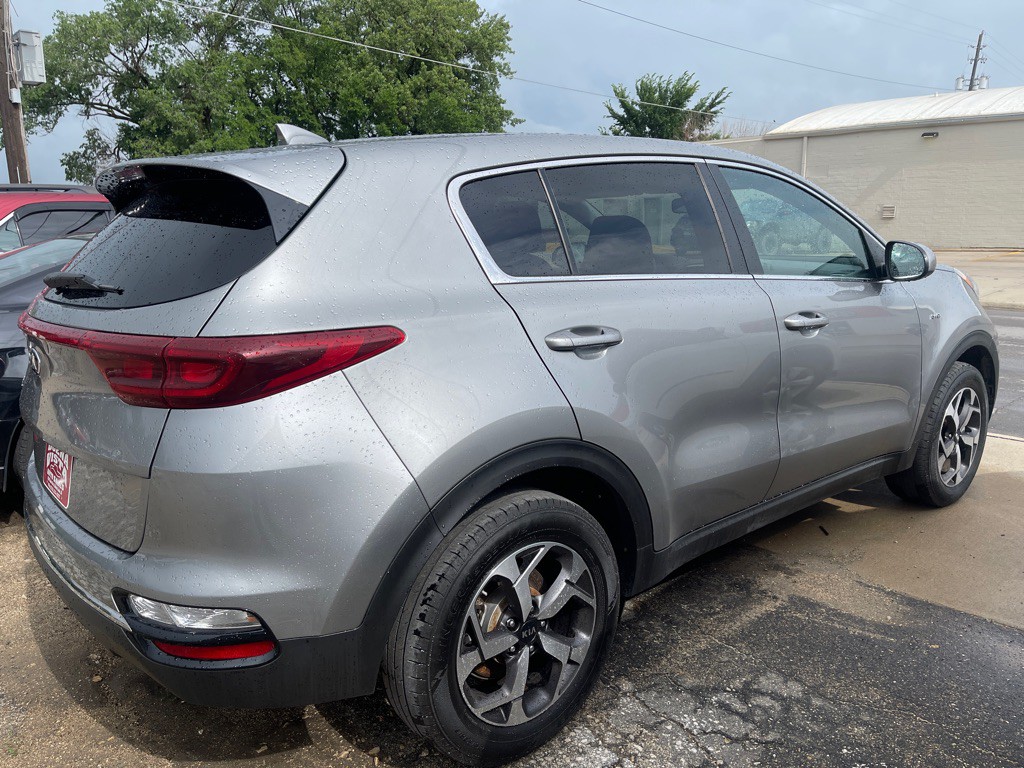 2020 Kia Sportage Image 2