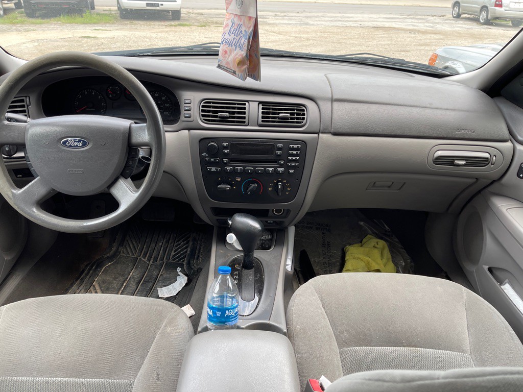 2007 Ford Taurus Image 5