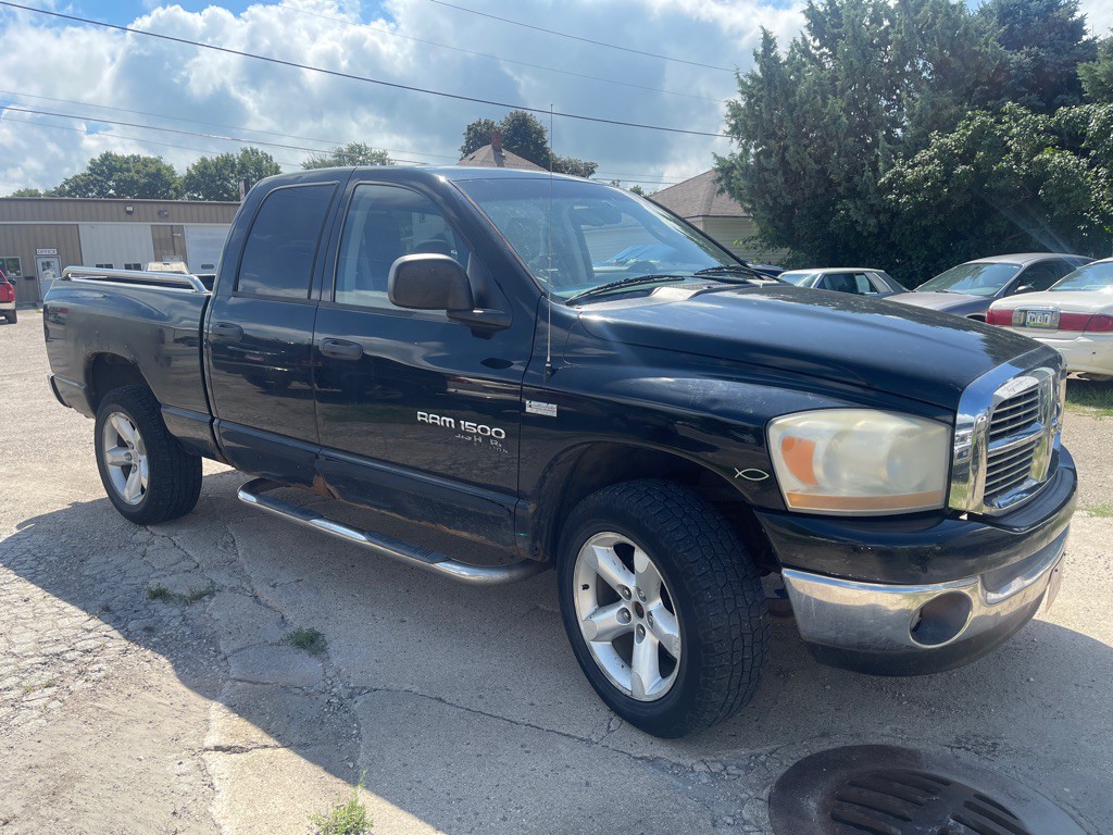 2006 Dodge Ram 1500 Image 2