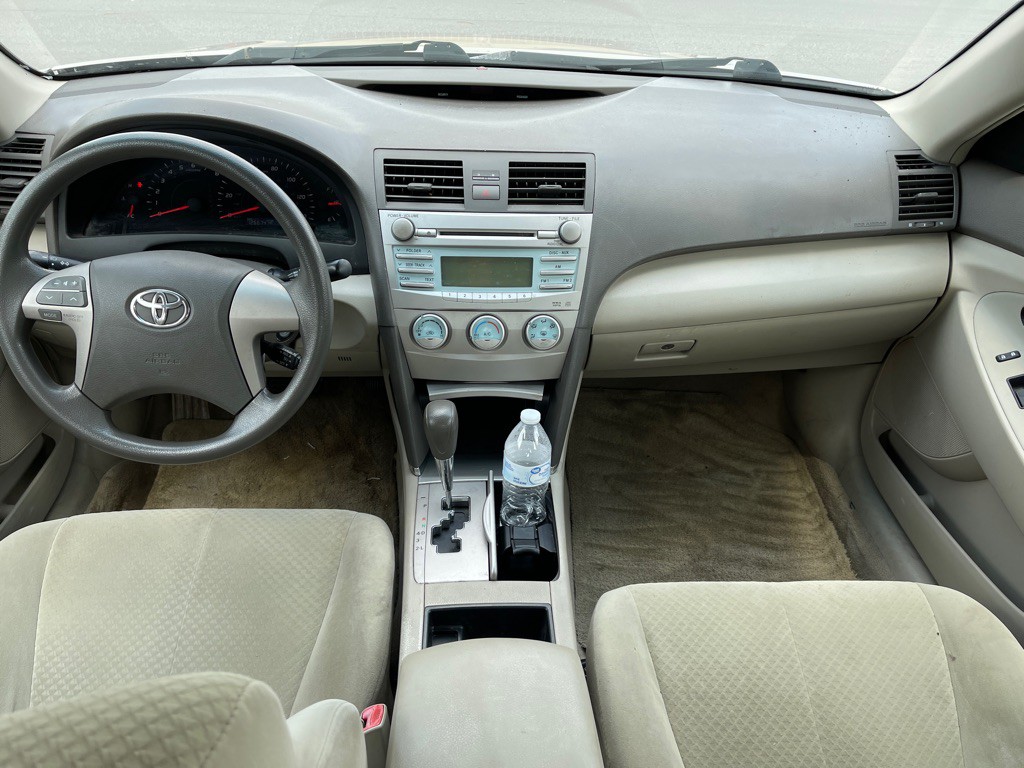 2009 Toyota Camry Image 6