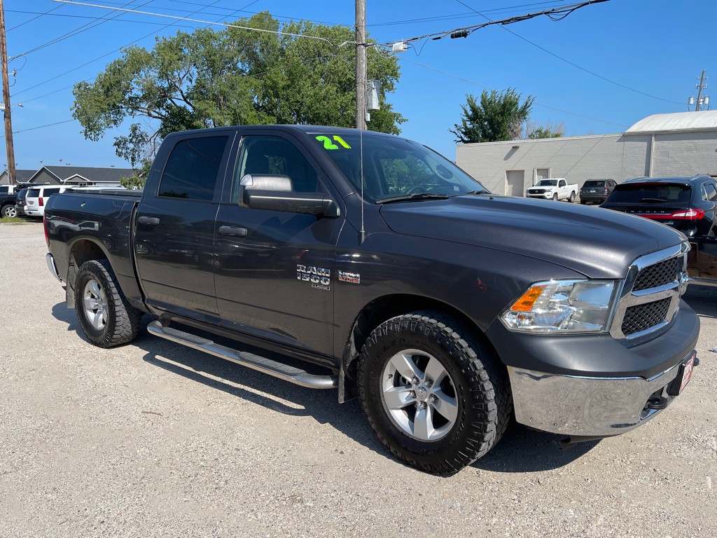 2021 RAM 1500 Image 2