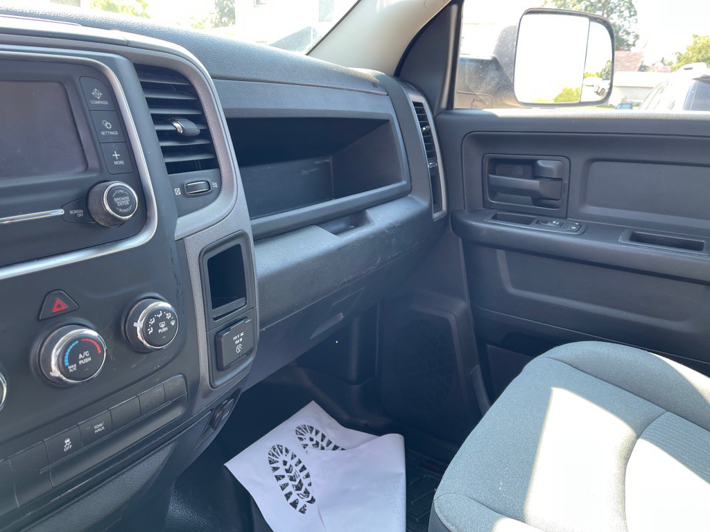 2021 RAM 1500 Image 9