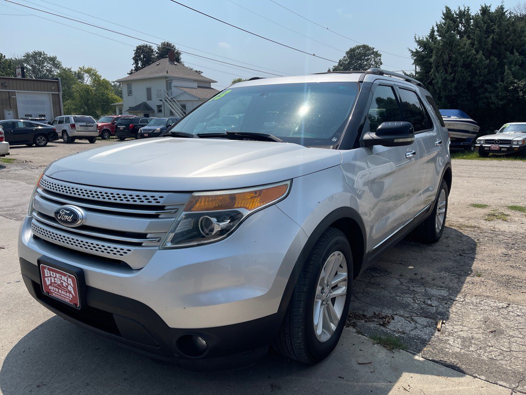 2013 Ford Explorer Image 2
