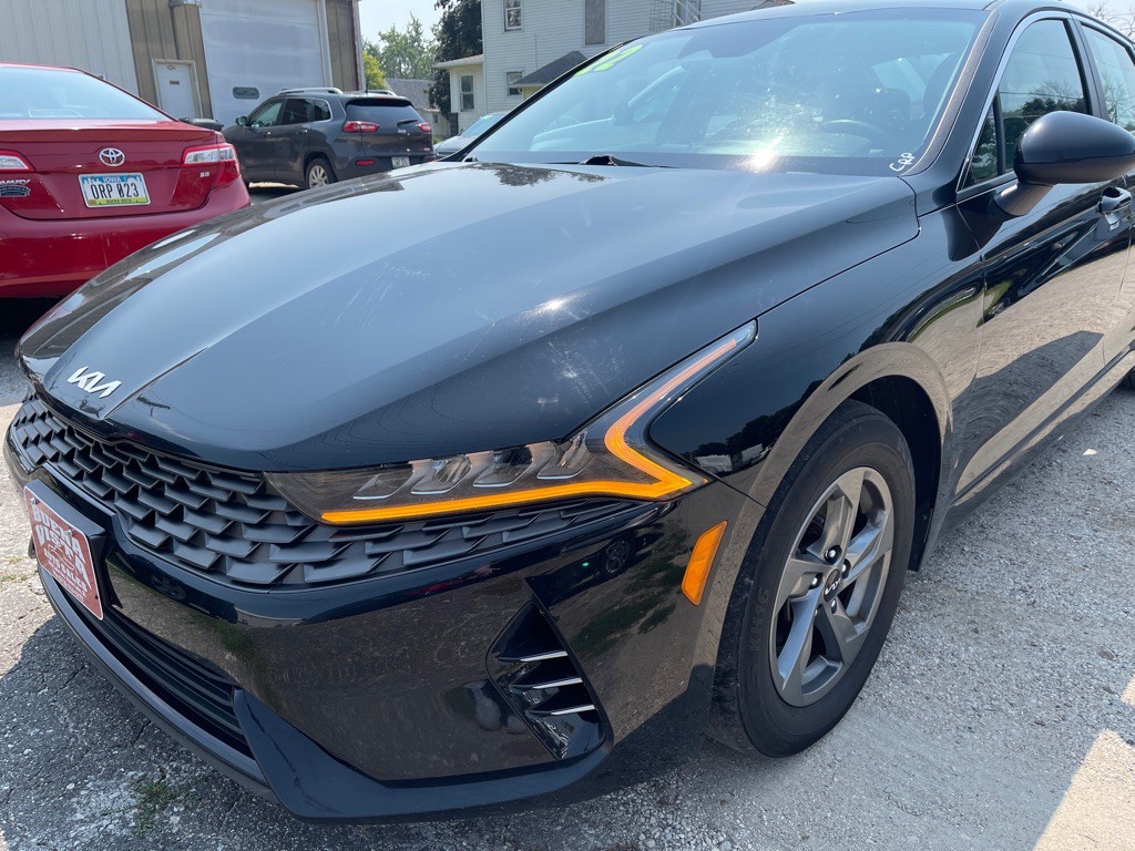 2022 Kia K5 Image 3