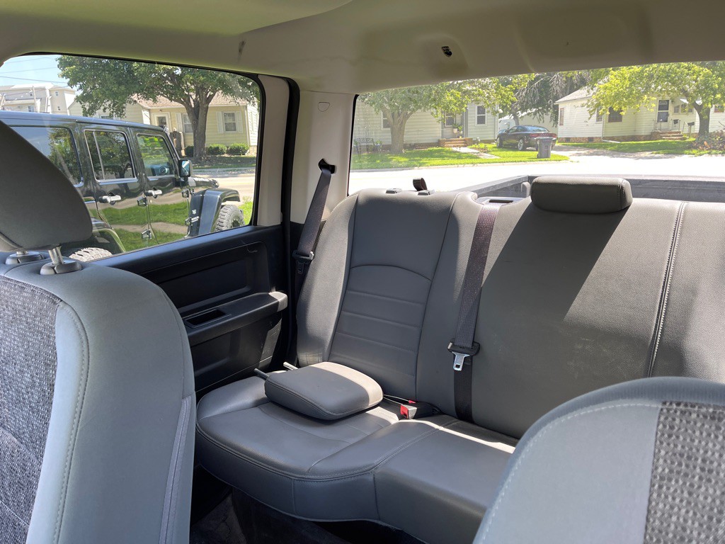 2017 RAM 1500 Image 9
