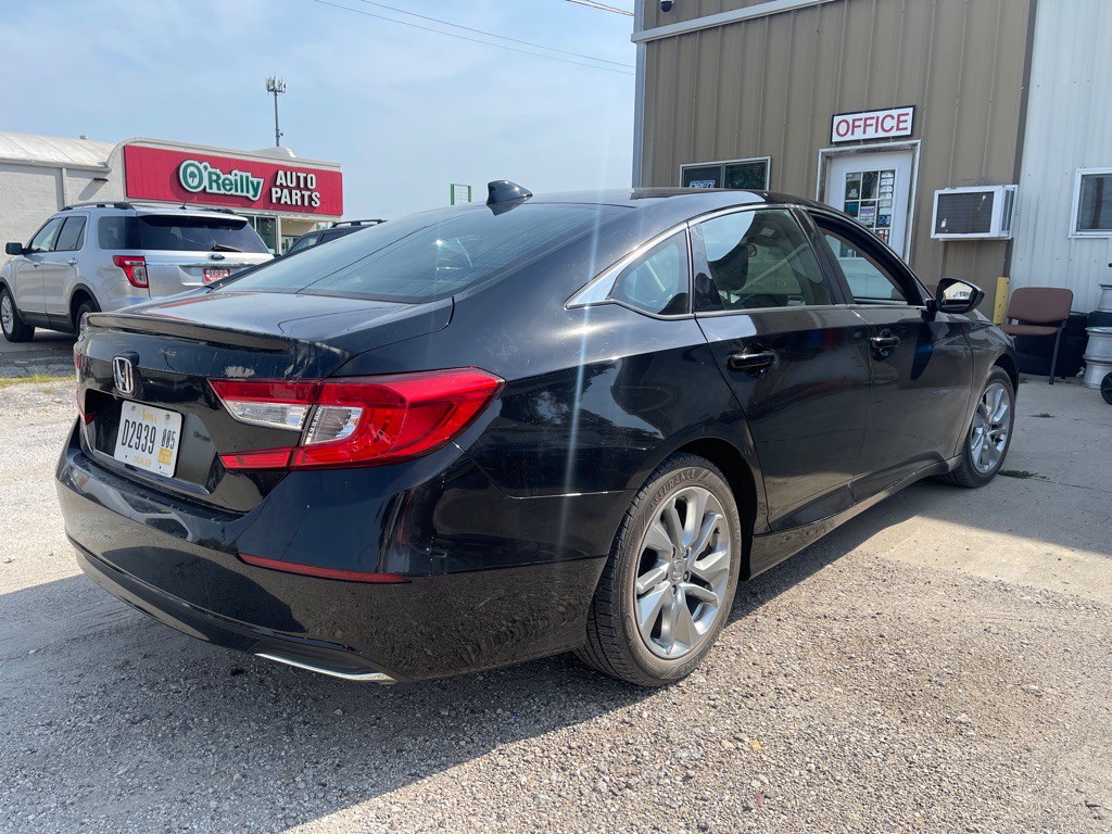2018 Honda Accord Image 2
