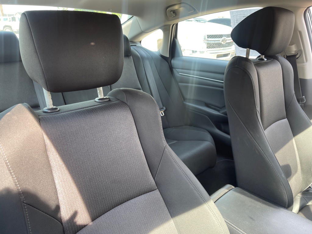 2018 Honda Accord Image 12