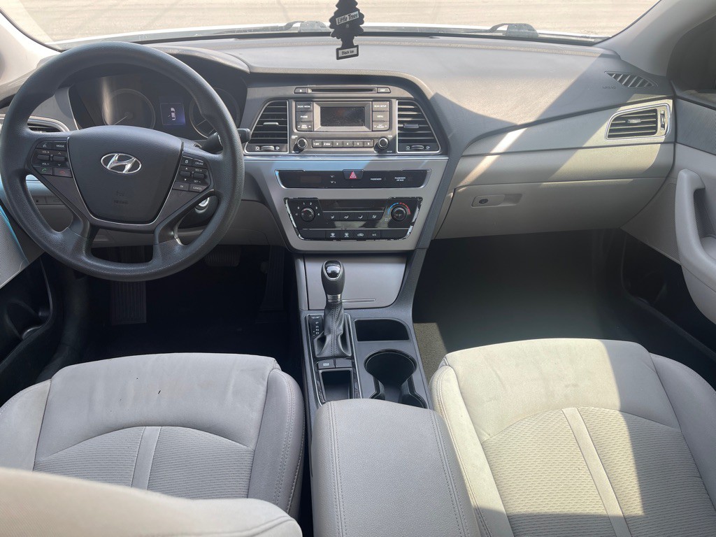 2015 Hyundai Sonata Image 3