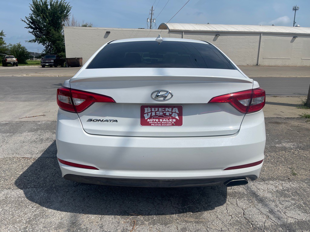2015 Hyundai Sonata Image 4