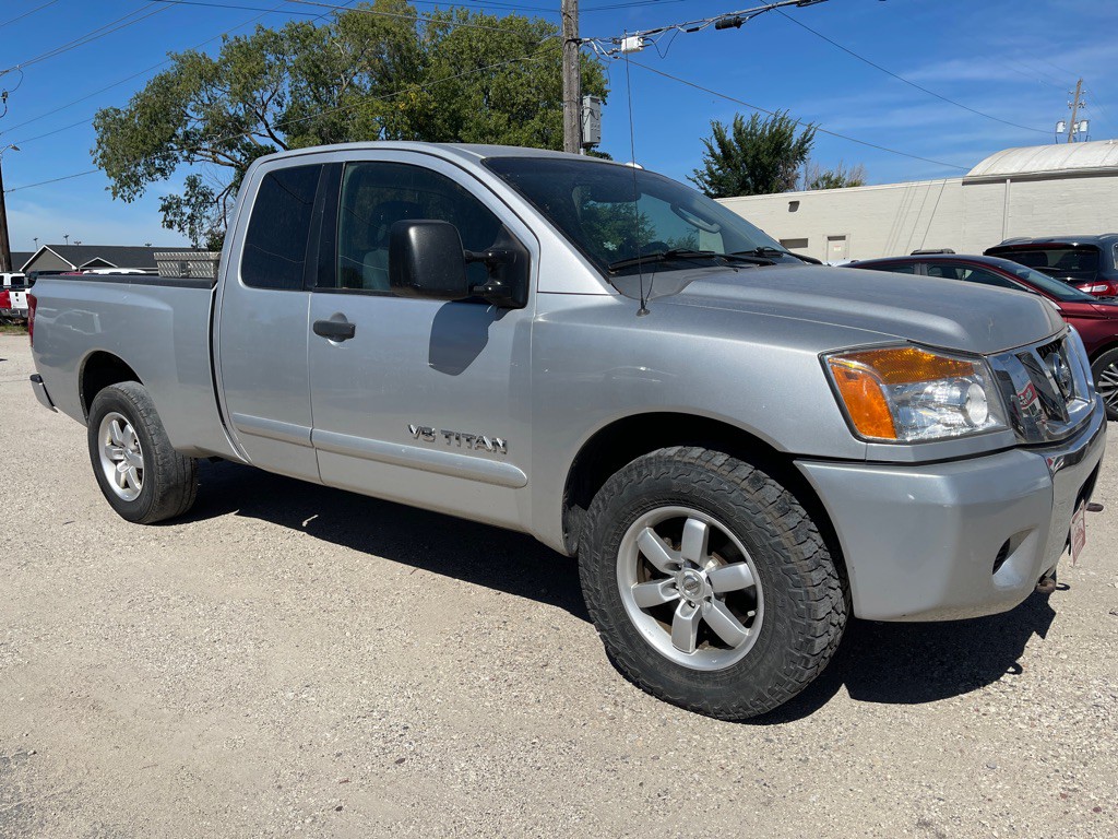 2008 Nissan Titan Image 3
