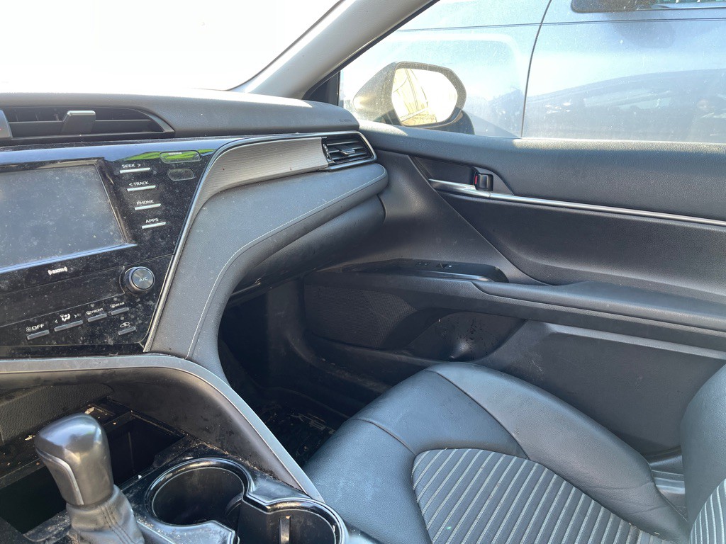 2020 Toyota Camry Image 5