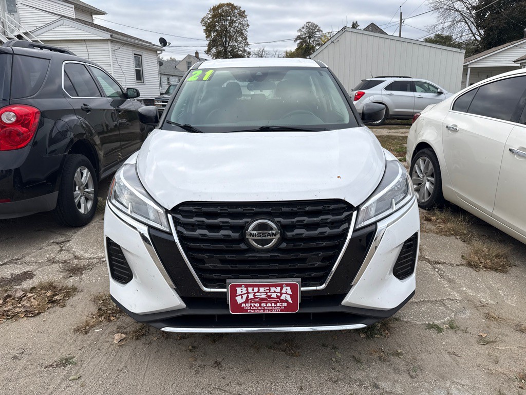 2021 Nissan Kicks Image 2