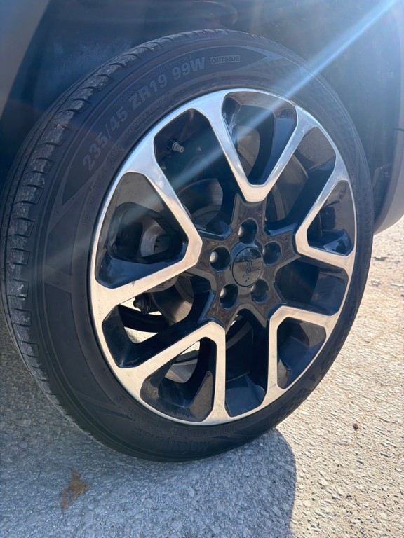 2017 Jeep Compass Image 11
