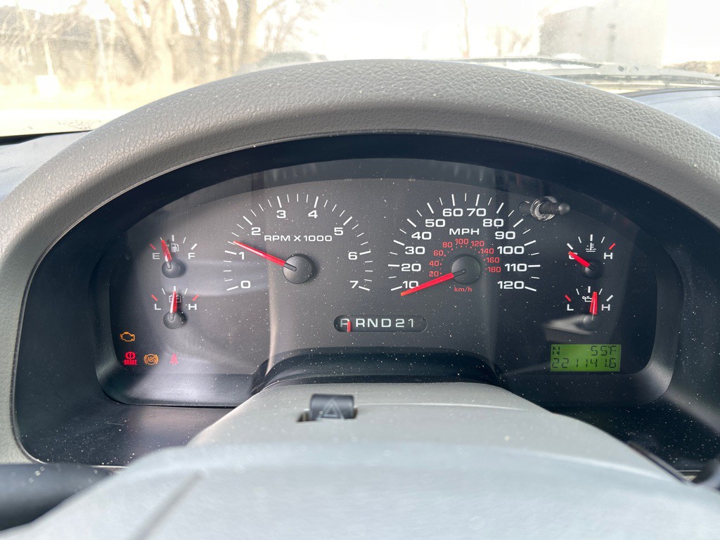 2006 Ford F-150 Image 2