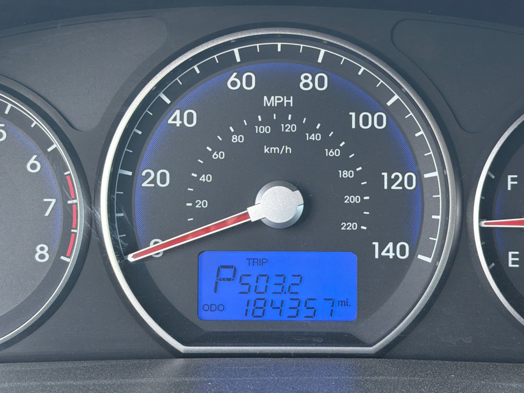 2010 Hyundai Santa Fe Image 4