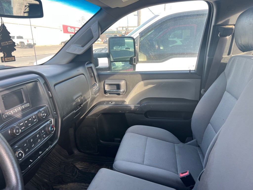 2017 Chevrolet Silverado 1500 Image 8