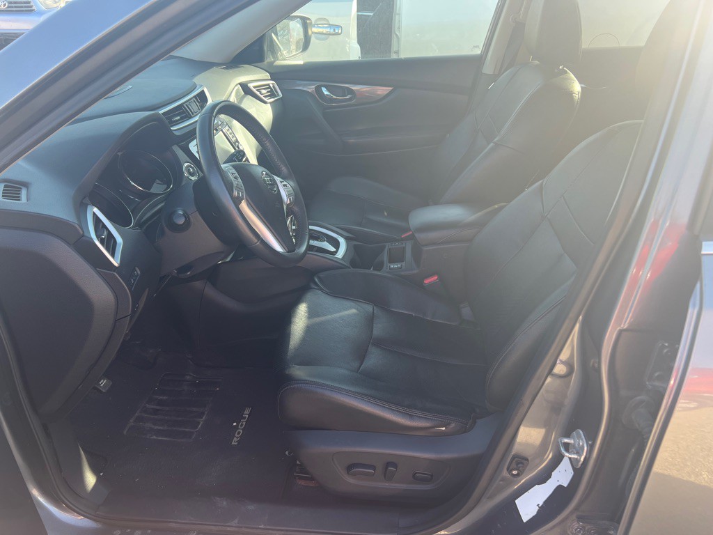 2016 Nissan Rogue Image 4